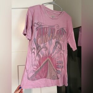 American Eagle Outfitters Pink Graphic Tee - Pink
